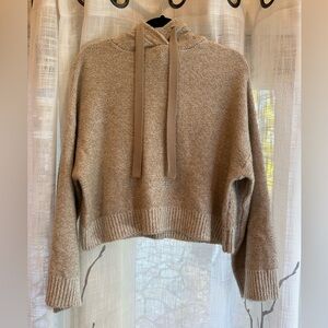 Kaisely Oatmeal Colored Hooded Women’s Sweater Size L